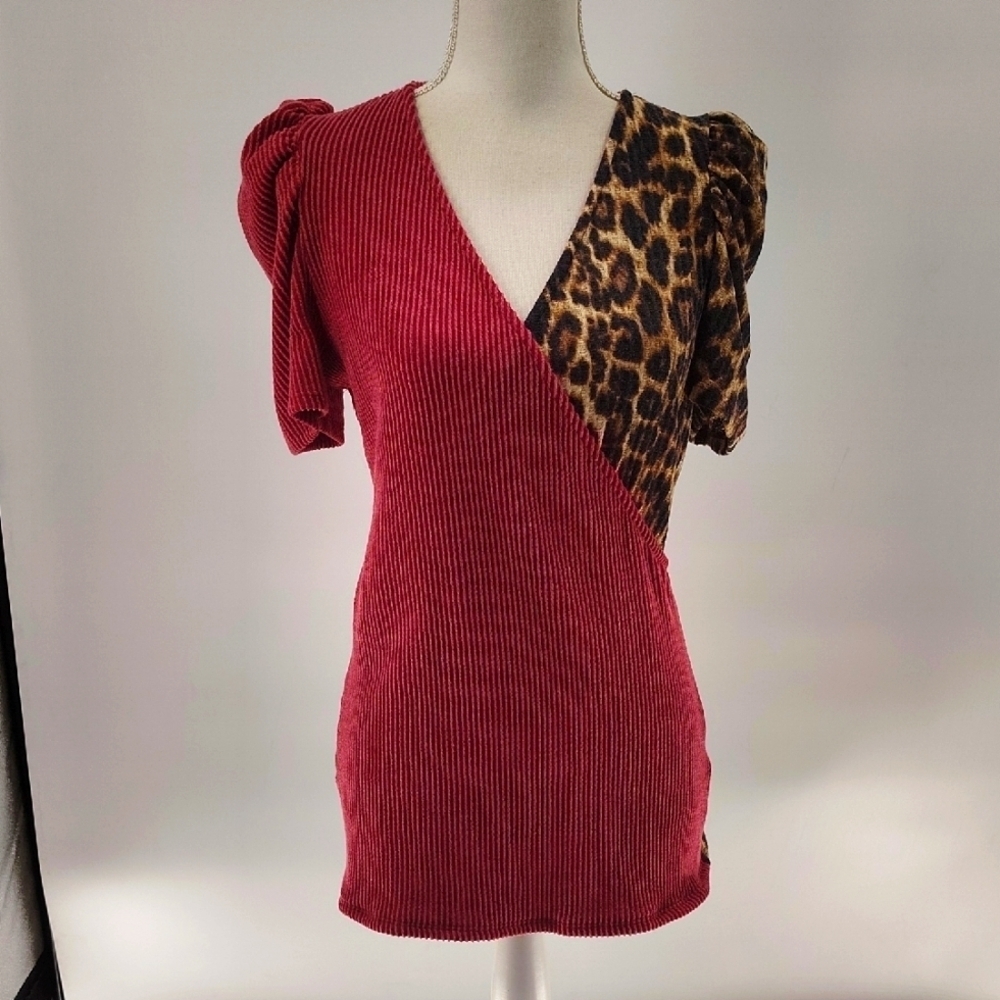 Blue Buttercup Fitted Mix Print Top Large Leopard Print Ribbed Puff Sleeve